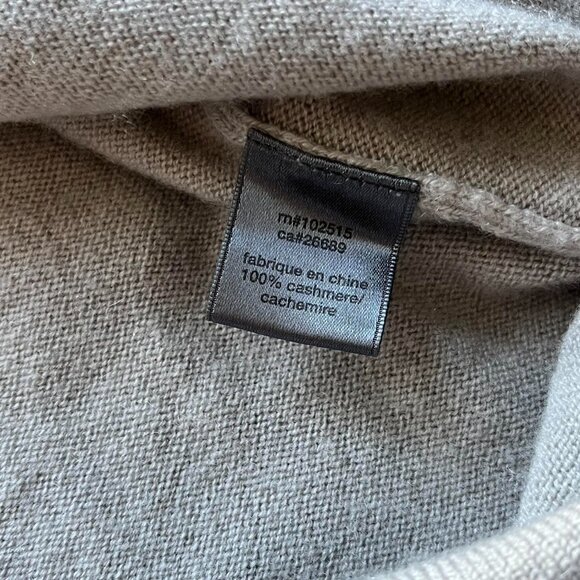100% Cashmere John Varvatos Womens XL Light Gray VNeck Sweater - Picture 5 of 7